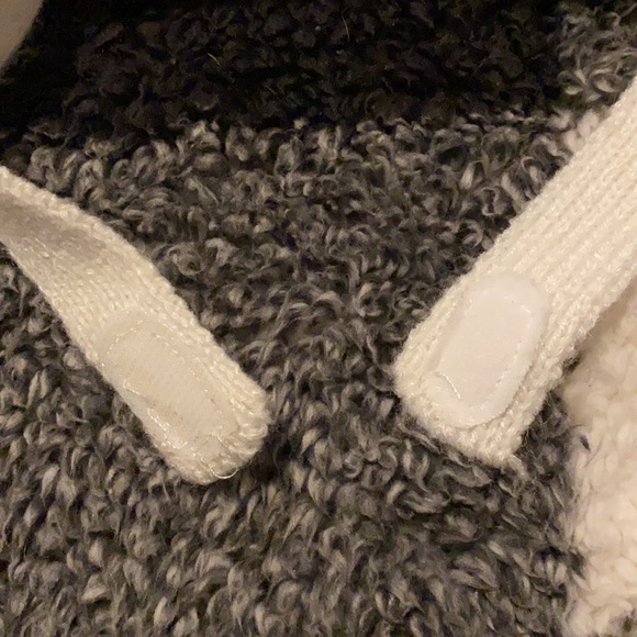 Aardvark baby hat 0-3 Mts - Picture 4 of 5